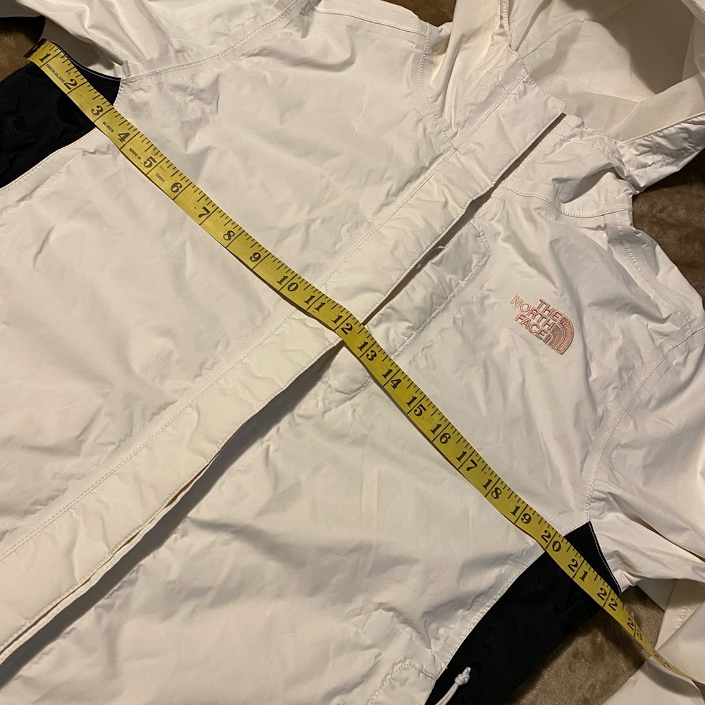 North Face Rain Jacket Women - Picture 4 of 10